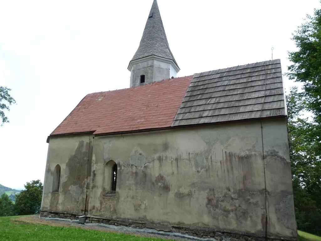 Cerkev sv. Lovrenca v Okroglicah