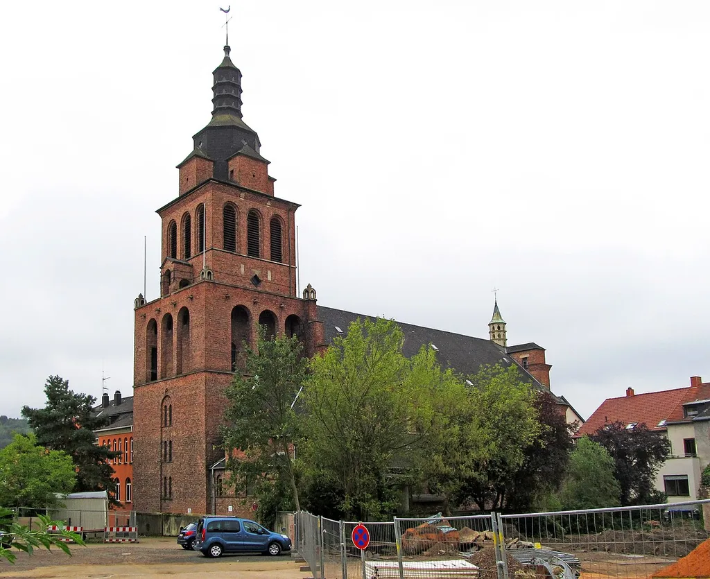 Die katholische Pfarrkirche Allerheiligen in Sulzbach, Saarland