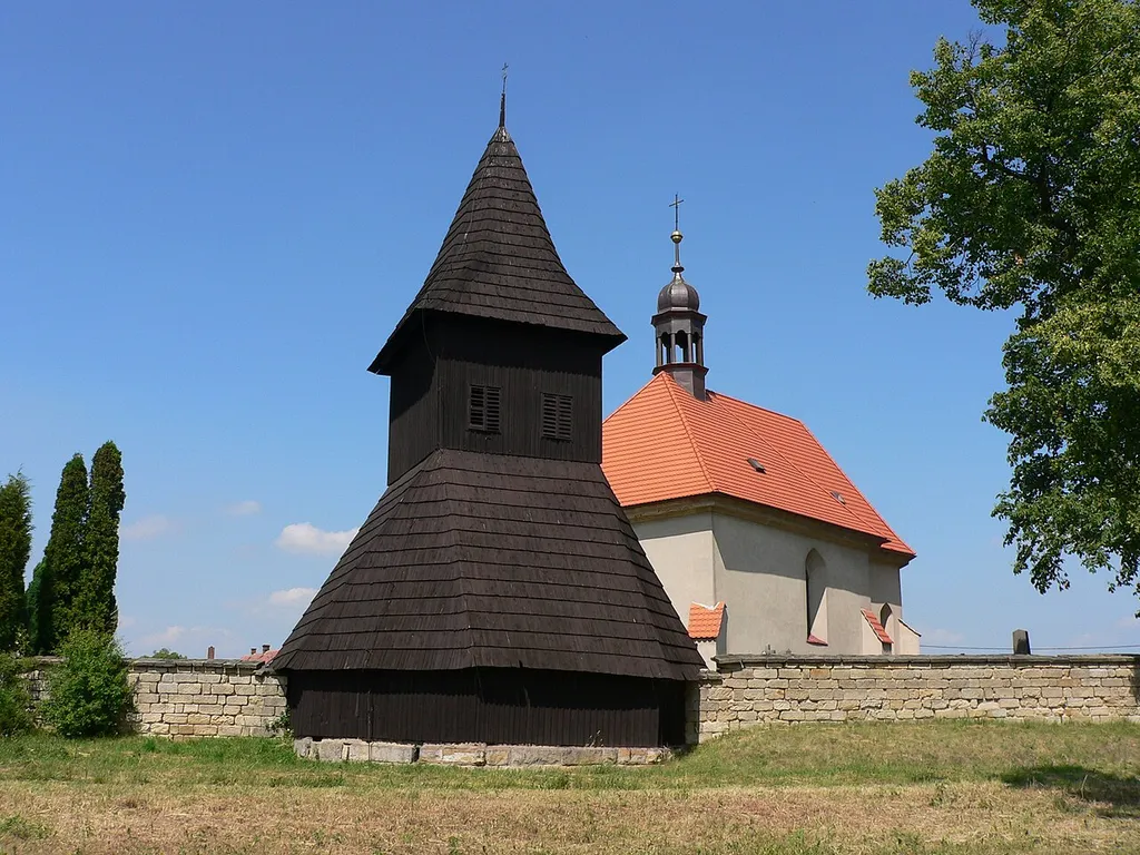 Psinice - wooden campanile built in 1600.