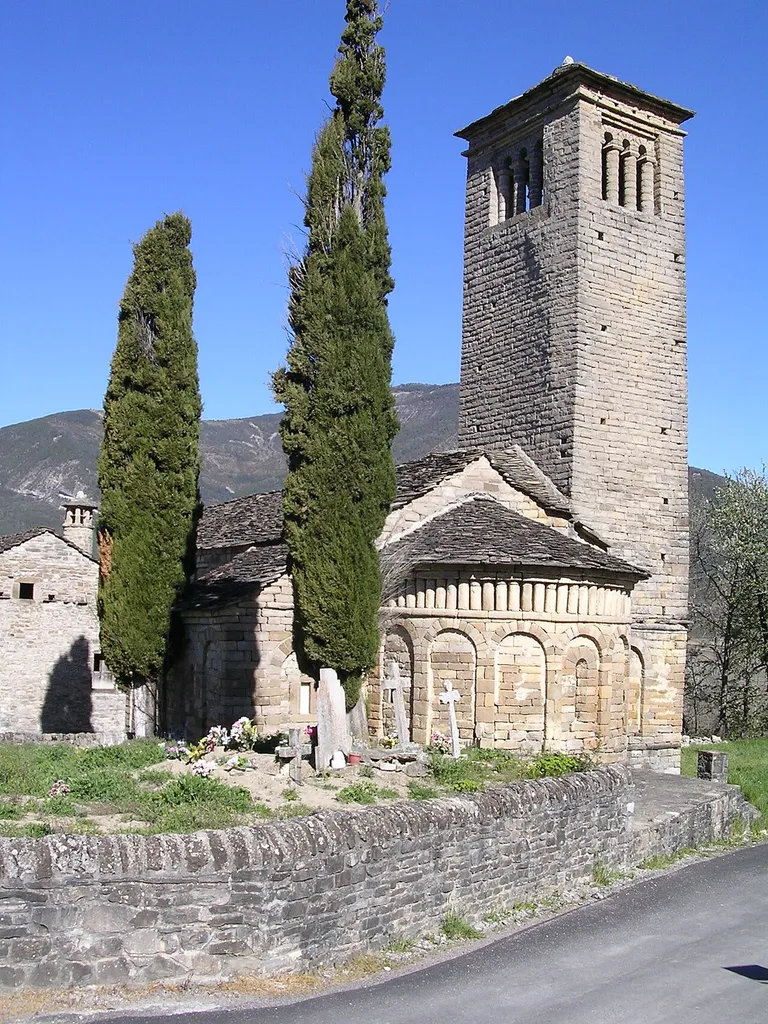 Saint Peter's Romanesque church in Lárrede (Lárrede, Aragon, Spain)