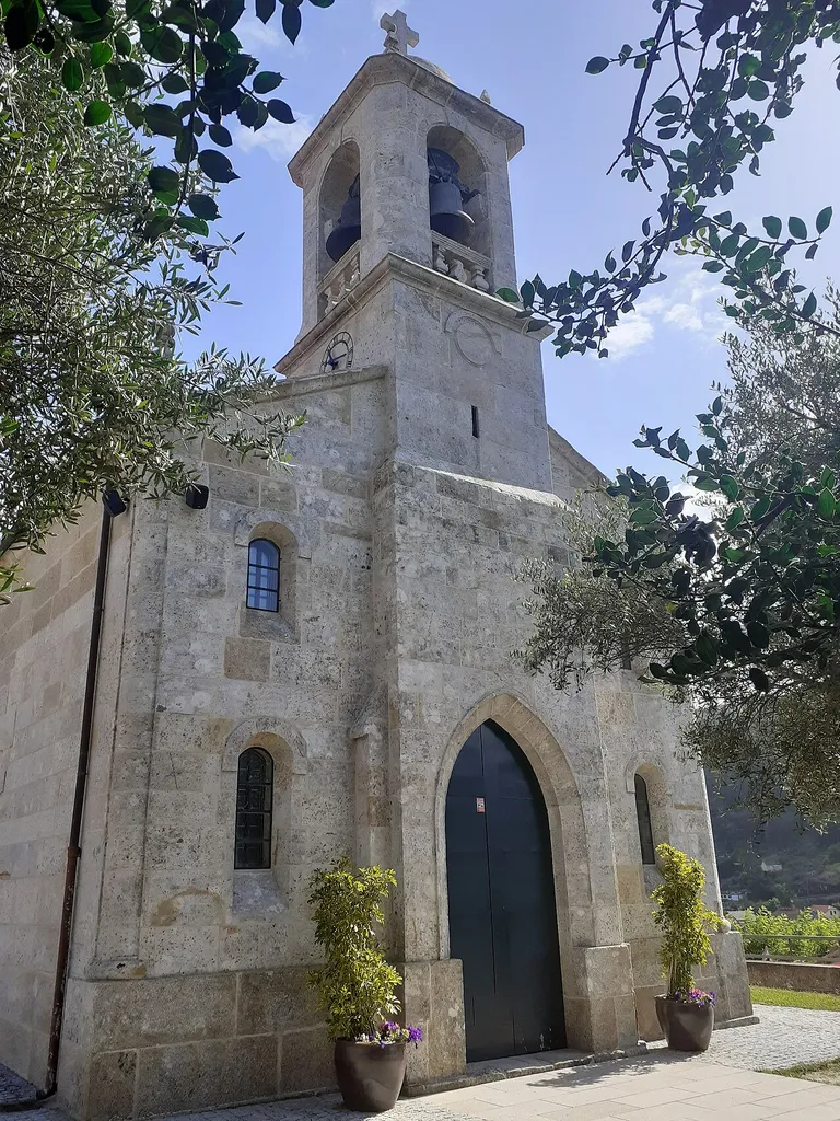 Igrexa de Santa Baia de Mos