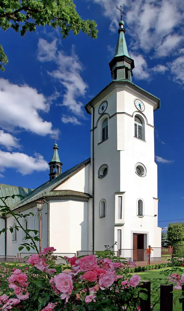 Jasienica, parish church of Saint George, build in 1787, 1869, 1929