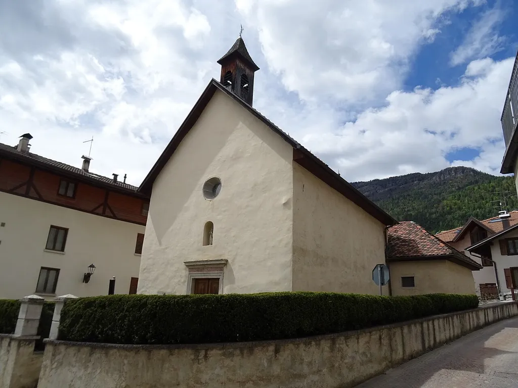 Caltron (Cles, Trentino, Italy), Saint Lucy church