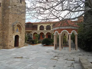 Daou Penteli monastery