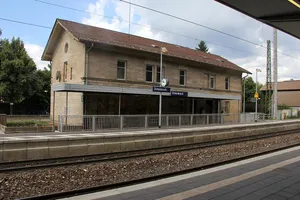 station building at Ochenbruck station
