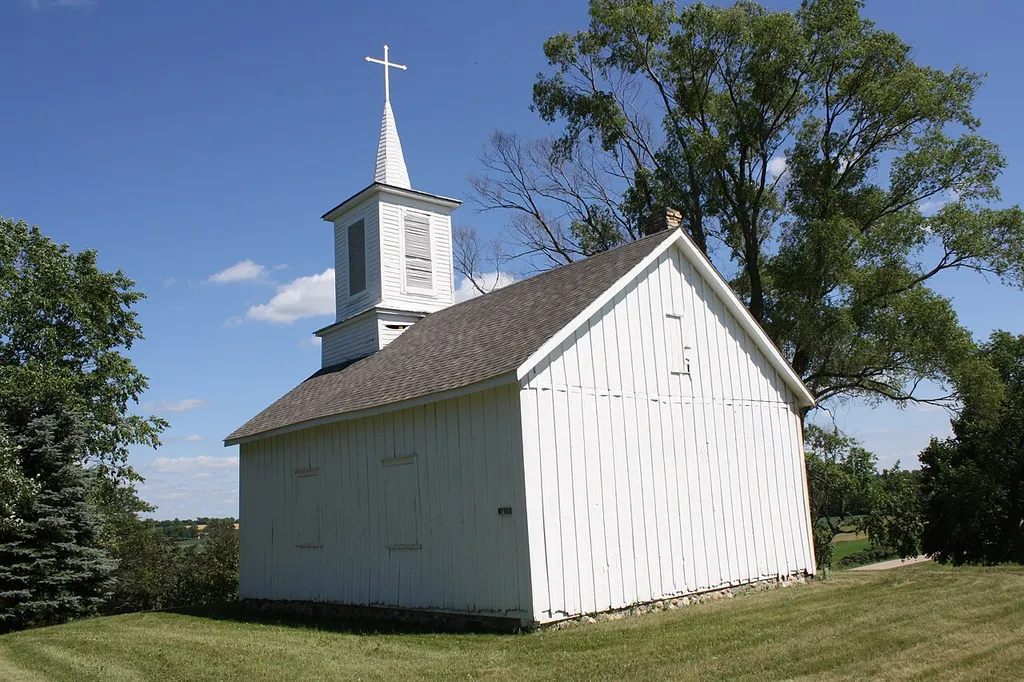 The w:St. Wenceslaus Roman Catholic Church in the country near w:Waterloo, Wisconsin. It is listed on the National Register of Historic Places. This file was uploaded with Commonist.