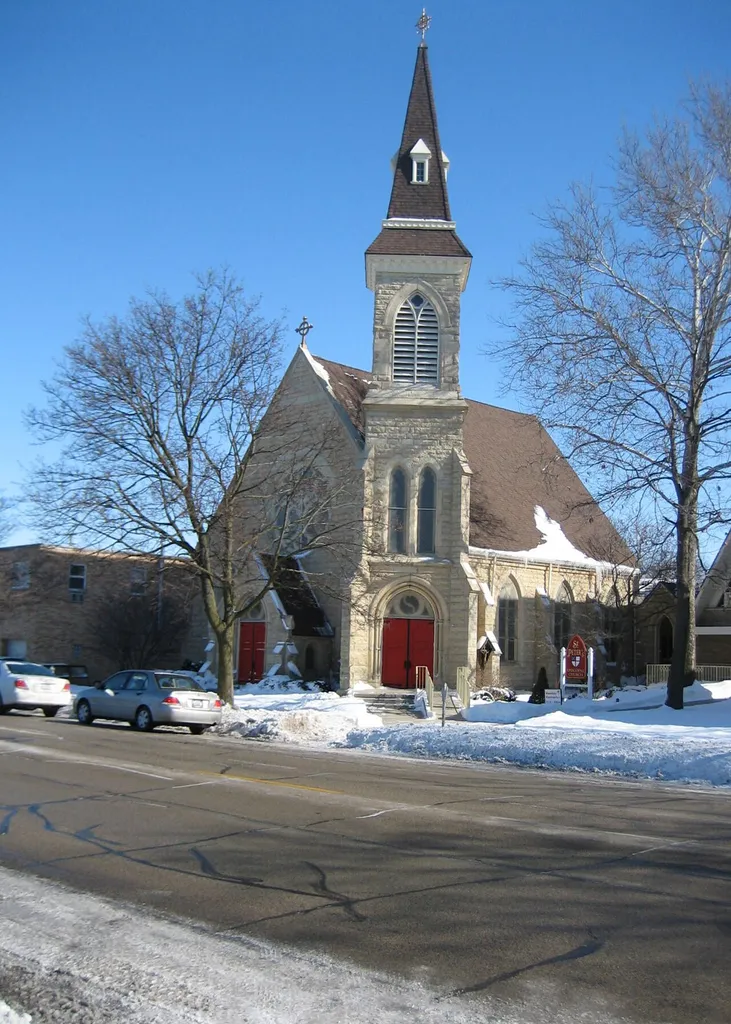 206 Somonauk St., St. Peter's Episcopal Church, Sycamore, Illinois. Sycamore Historic District, National Register of Historic Places.