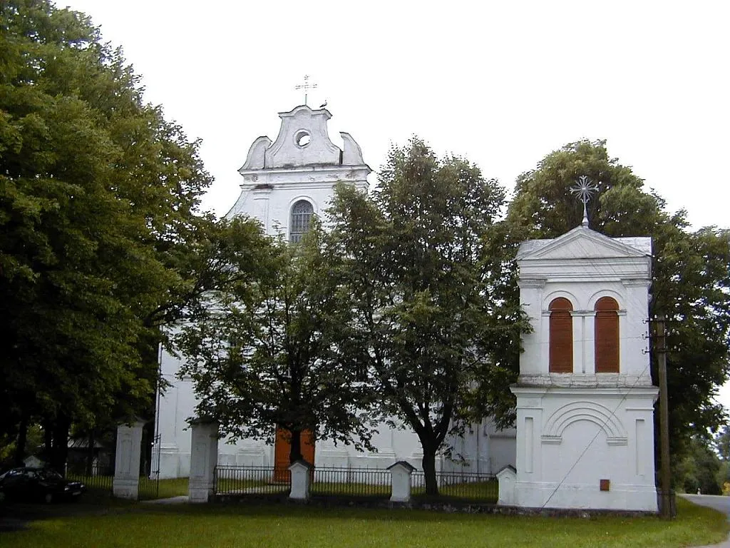 Šķaunes baznīca 2001-08-12