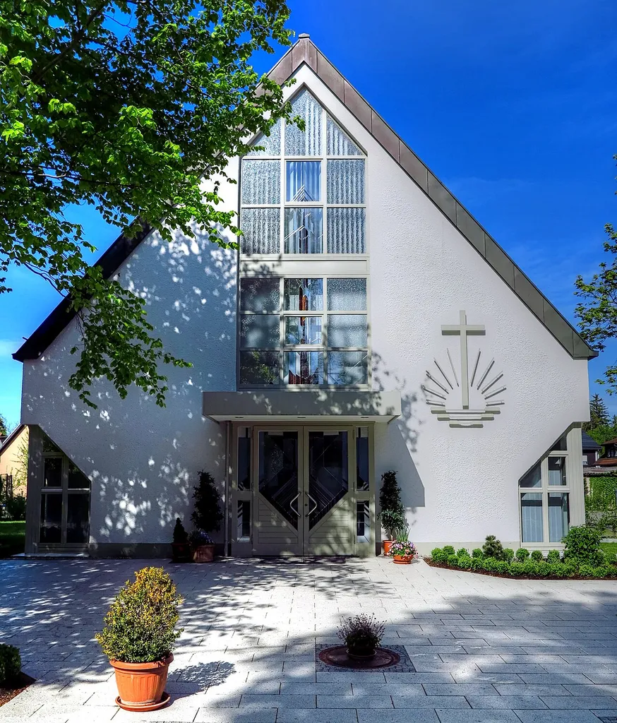 Deutschland, Bayern, Oberbayern, Landkreis Fürstenfeldbruck, Gröbenzell, Neuapostolische Kirche, Finkenstraße 10