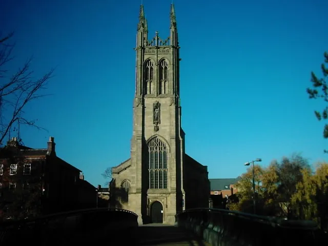 Derby A better photo than the last one i did of the same location. Here is Saint Marys Catholic Church taken from the other side of the footbridge over Saint Alkmunds Way (A601). Photo Taken: 23/10/07