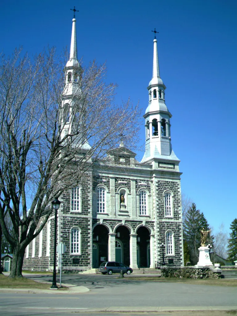 The Notre-Dame-de-la-Visitation Church in Champlain, Quebec. Taken by uploader while on vacation.
