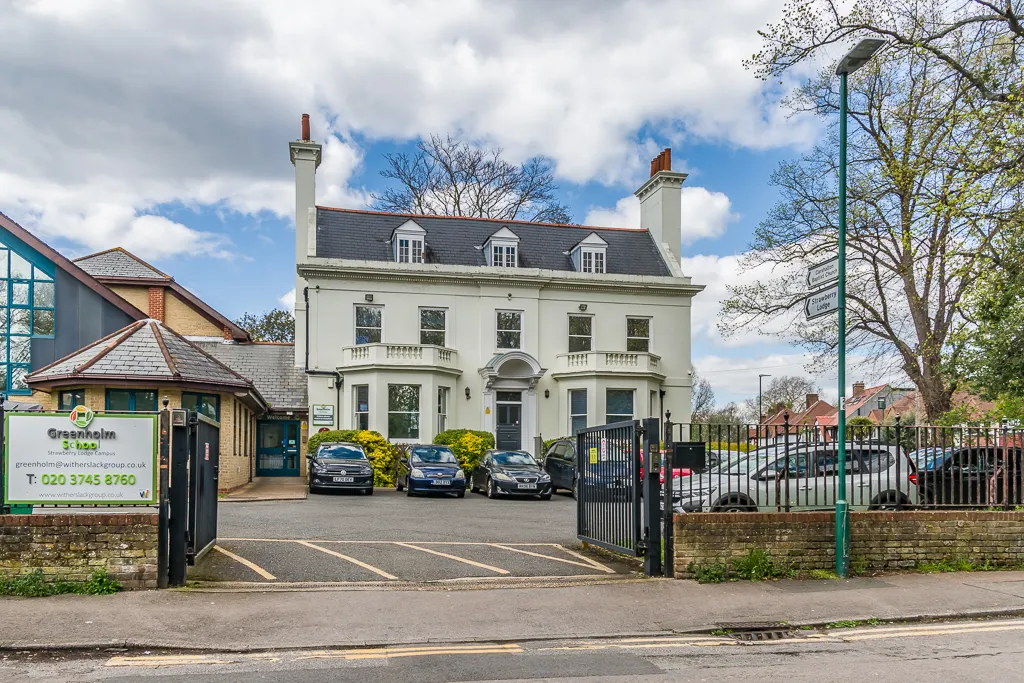 Strawberry Lodge