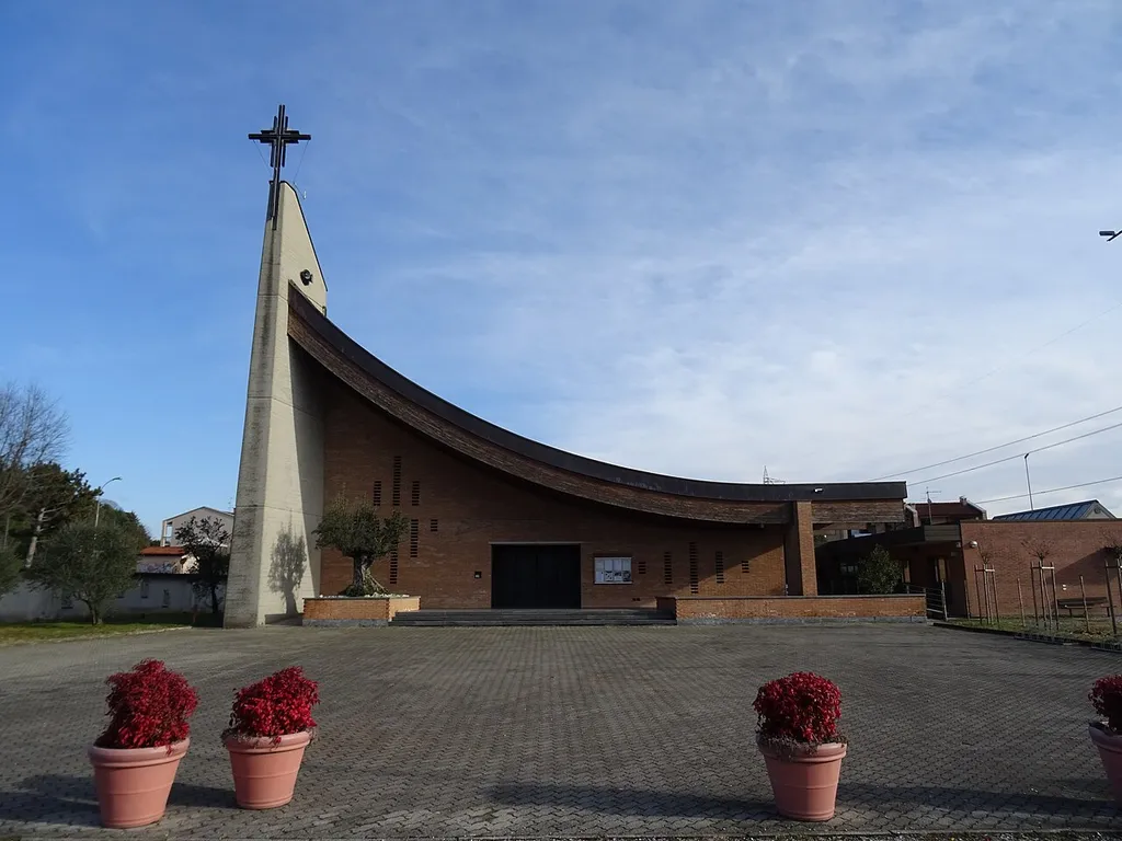 Campofiorenzo (Casatenovo, Lombardy, Italy), Saint Maurus church