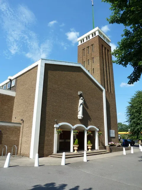 Roman Catholic Church of Our Lady, Queen of Apostles, Heston, London