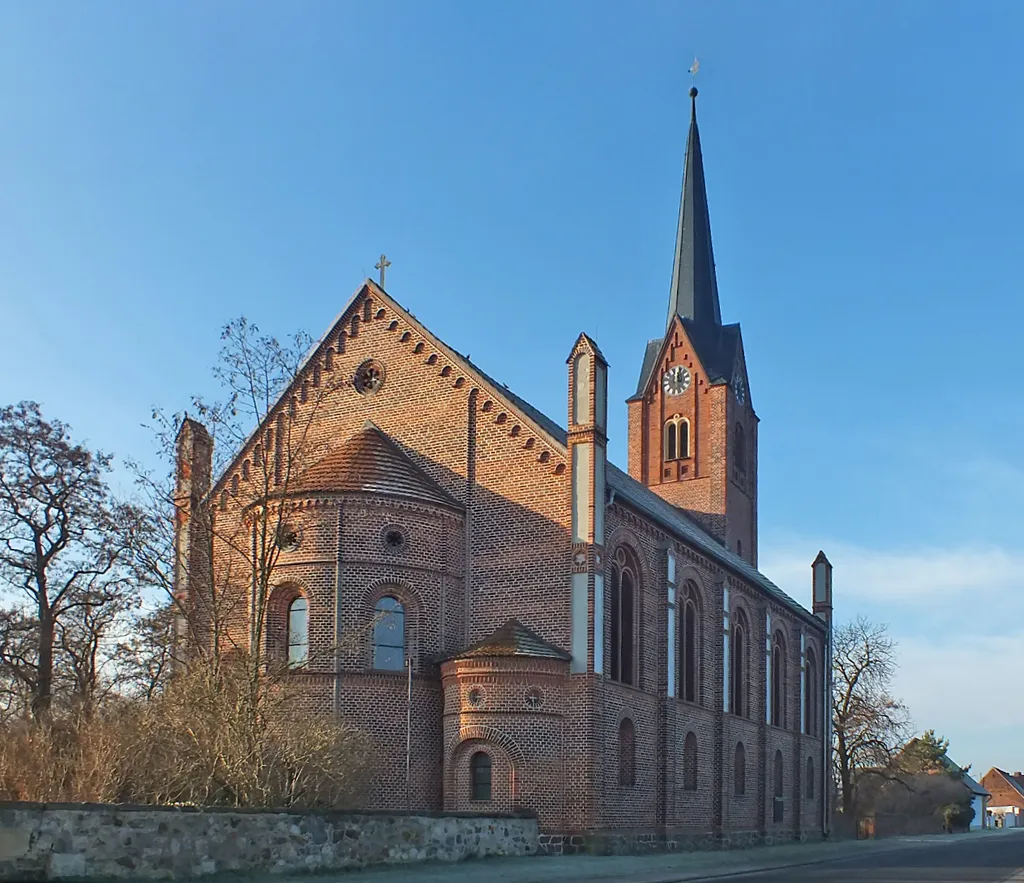 Denkmalgeschützte Kirche in Elster