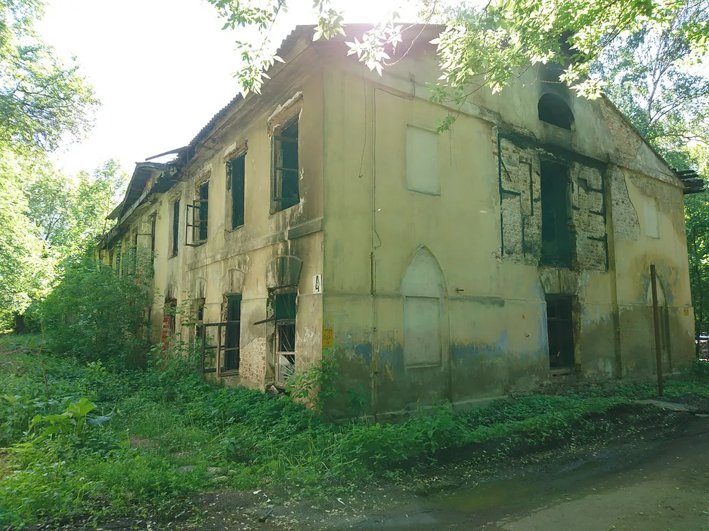 Pushkino Tekstilshikov street 4