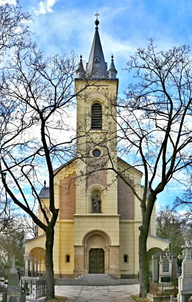 Hřbitov Malvazinky kostel