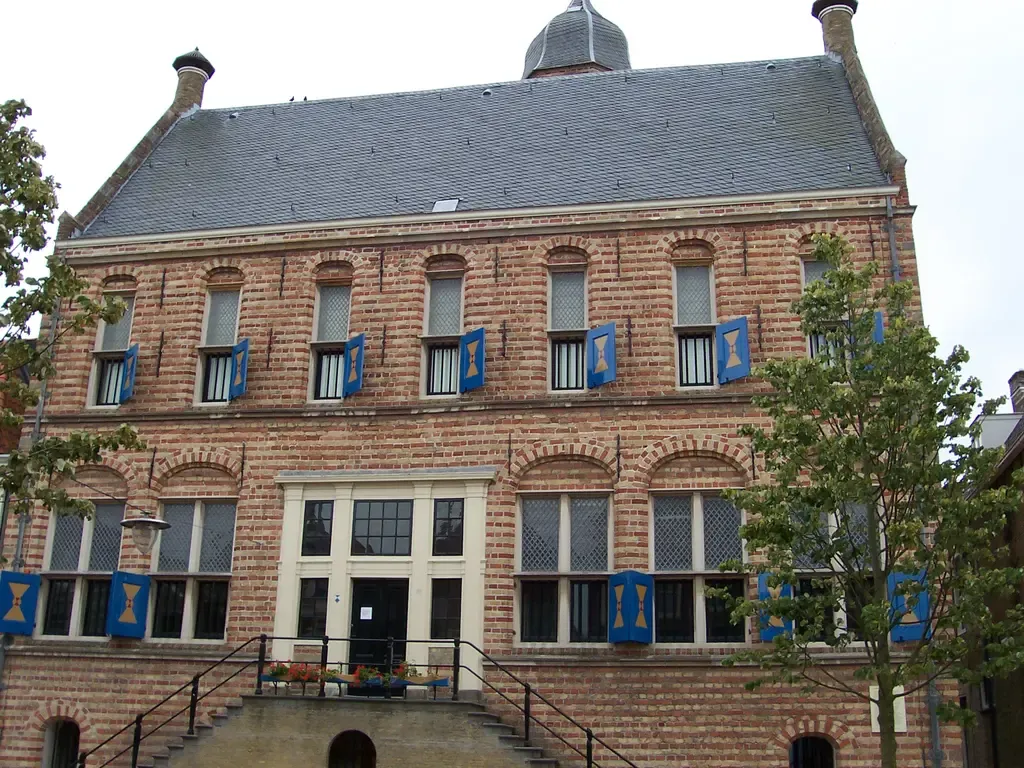 Frjentsjer, Martenastins