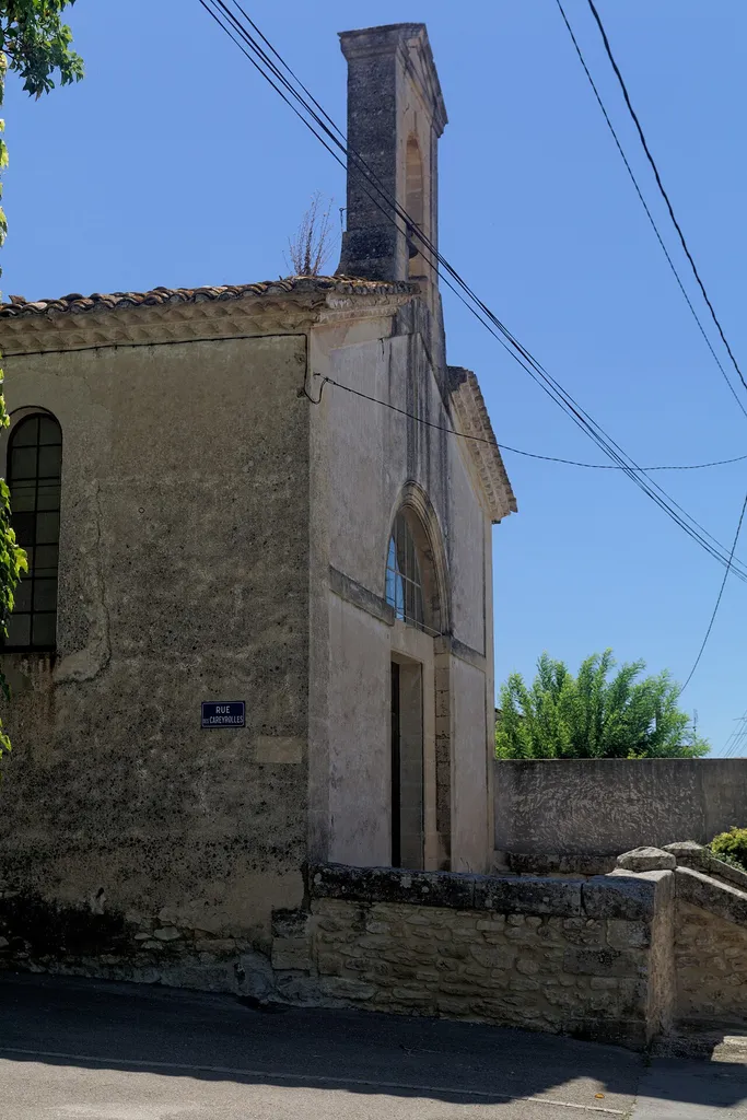 Church of the Reformed United Church of France, built on the cemetery next to the old church, distroyed.