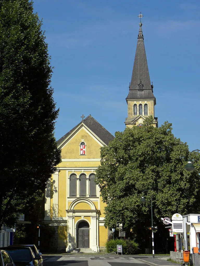 Kath. Pfarrkirche hl. Josef und hl. Quirinus in Linz-Kleinmünchen