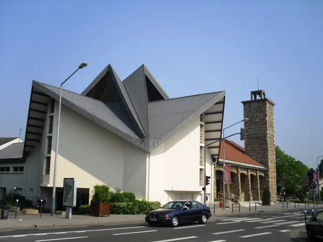 L'église du Sacré-Cœur de Ris-Orangis (91)