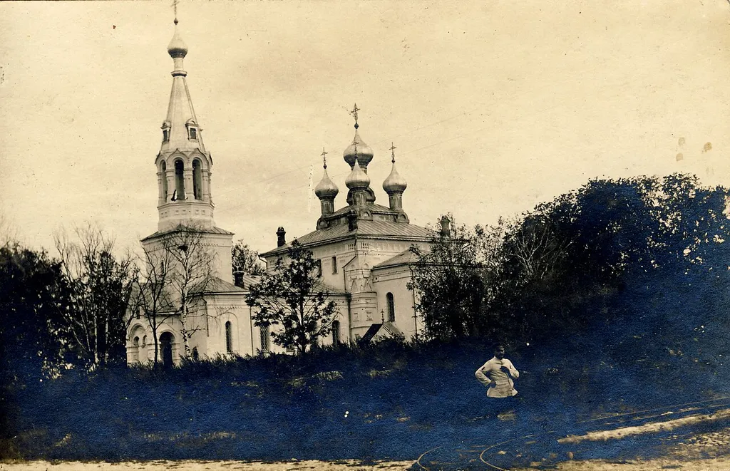 Любча (Lubča), пляц Рынак (plac Rynak). Ільлінская царква-мураўёўка