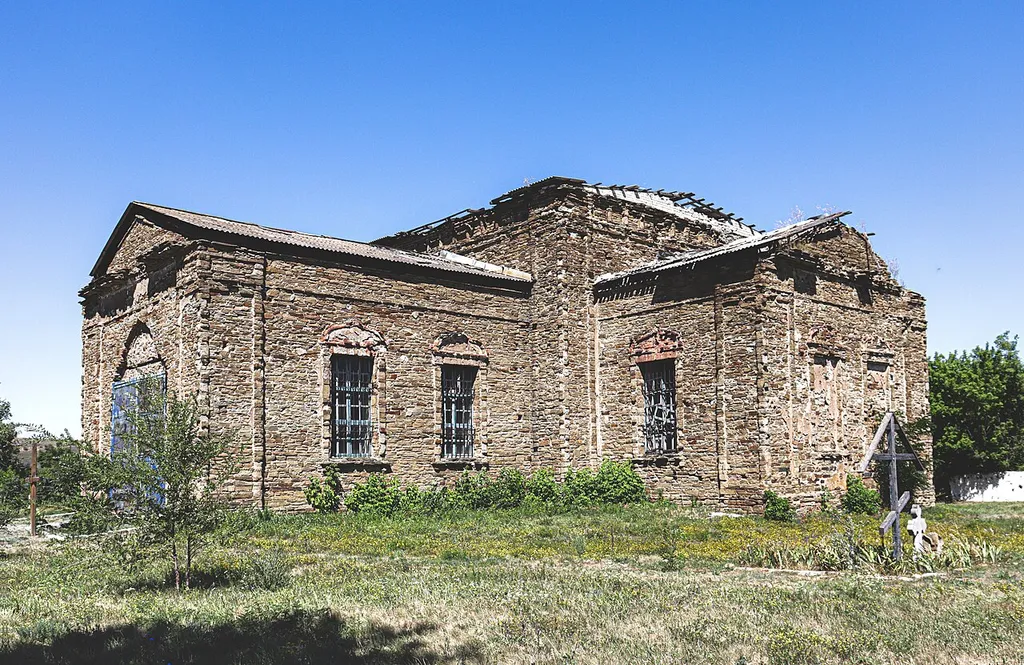 Церква (мур.), Троїцьке, вул. Паризької Комуни