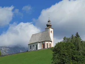 Pfarrkirche hl. Nikolaus, Dienten