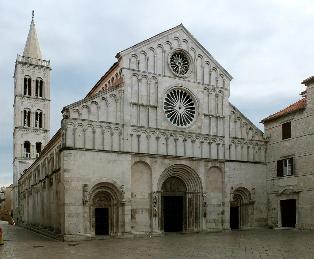 Zadar, Croatia: Cathedral of St. Anastasia (Croatian: Katedrala sv. Stošije, view from NNW)