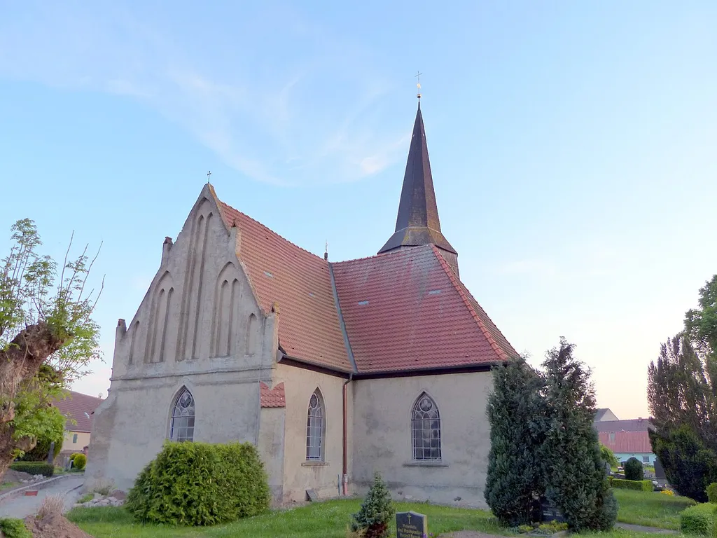 Bartow Vorpommern, Ostgiebel und nördlicher Anbau der Kirche