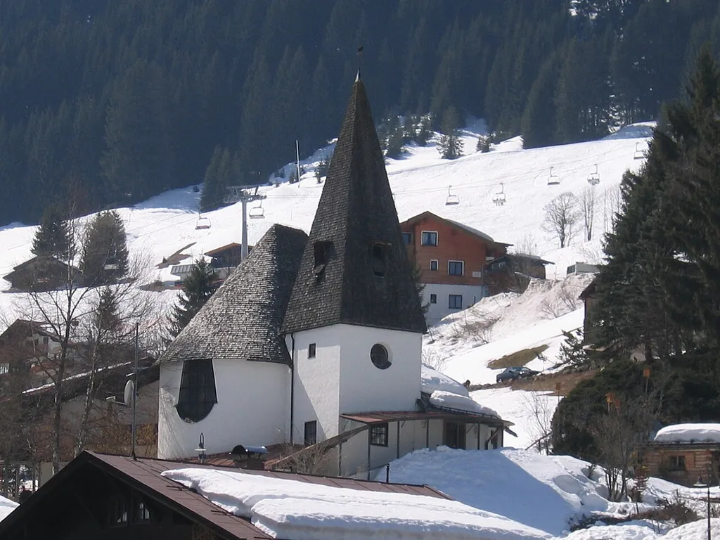 Kreuzkirche in Hirschegg