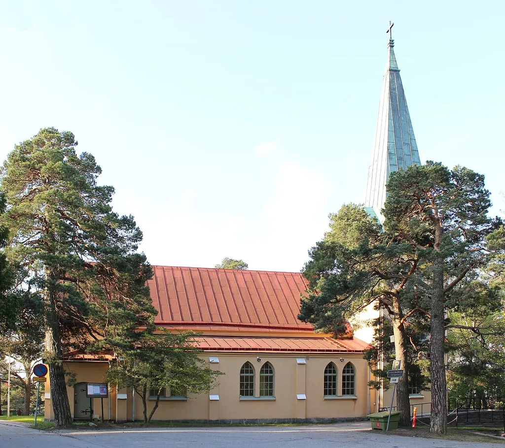 Duvbo kyrka från norr.