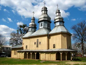 Church of the Intercession, Fastiv