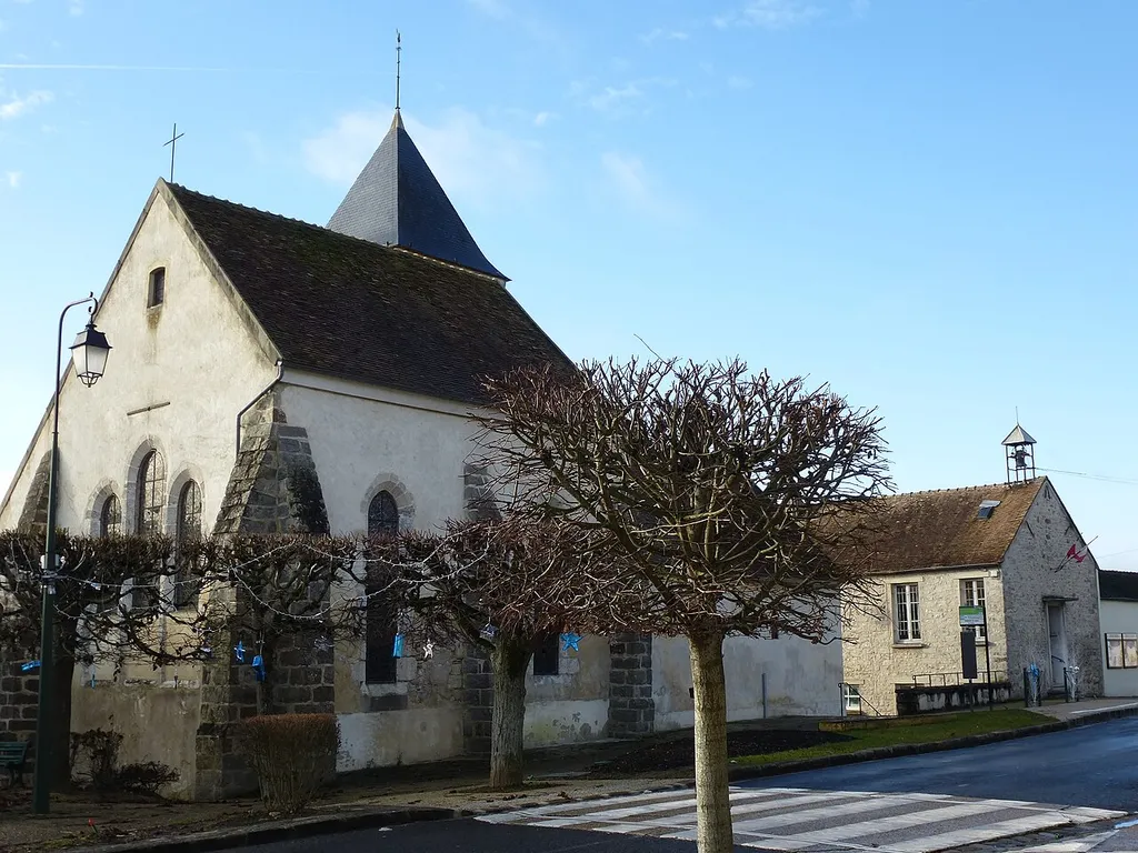 Église Saint-Pierre de Vernou-la-Celle-sur-Seine (département de la Seine-et-Marne, région Île-de-France).