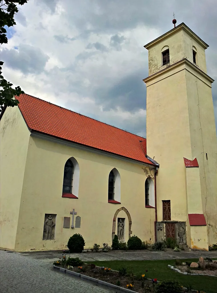 Milikowice, kościół par. p.w. św. Michała Archanioła, XV, XVIII