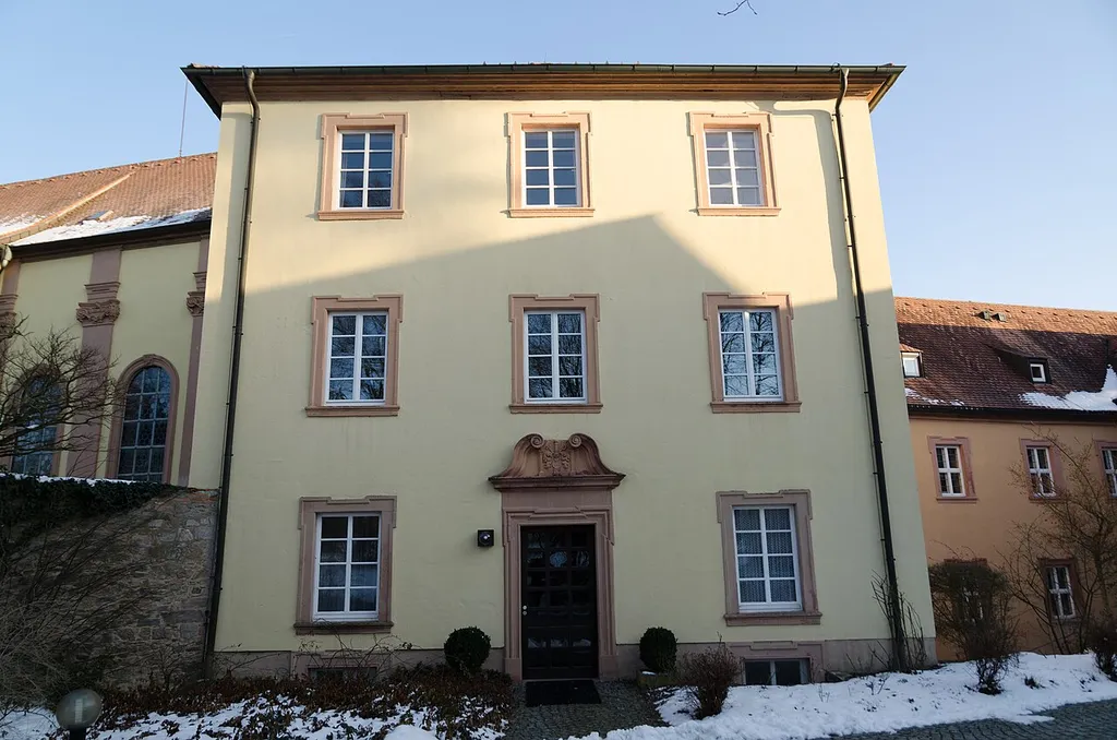 Schmerlenbach, Klostergebäude