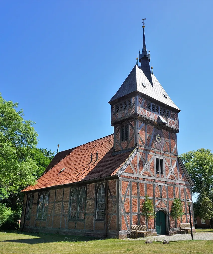 View from northwest to the St.-Marien-Church (Tripkau)