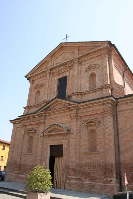 Fornovo San Giovanni, la Parrocchiale