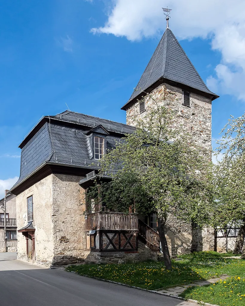 Denkmalgeschützte Kirche von Böhlscheiben, Ortsteil von Bad Blankenburg, Südansicht