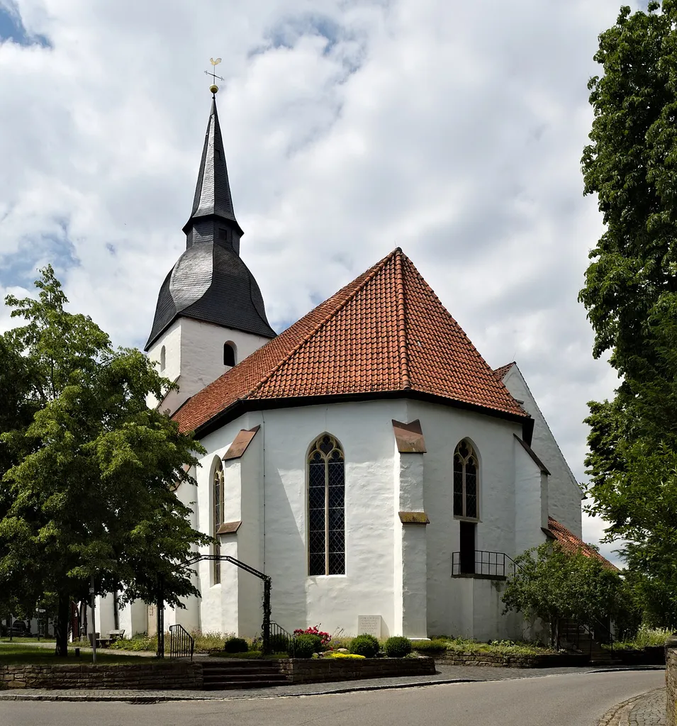 Nr. 004 - Ev. Kirche Levern (Baudenkmal) Propsteiweg 10, 32351 Stemwede 52.374415, 8.453900 Category:Stiftskirche Levern
