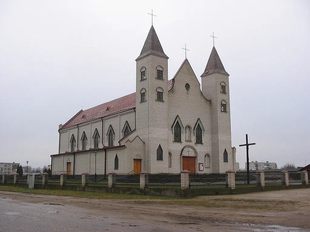 Church of Saints Apostles Simon and Jude, Voranava