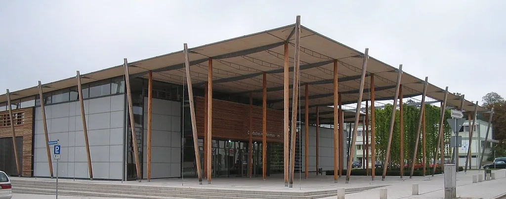 de:Deutsches Hopfenmuseum