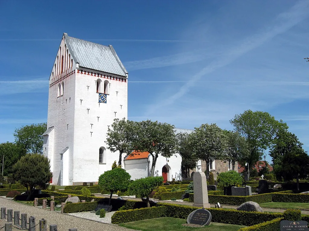 Vrensted Kirke « Vrensted Sogn « Hjørring Søndre Provsti « Aalborg Stift