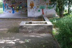 fountain playground Lory