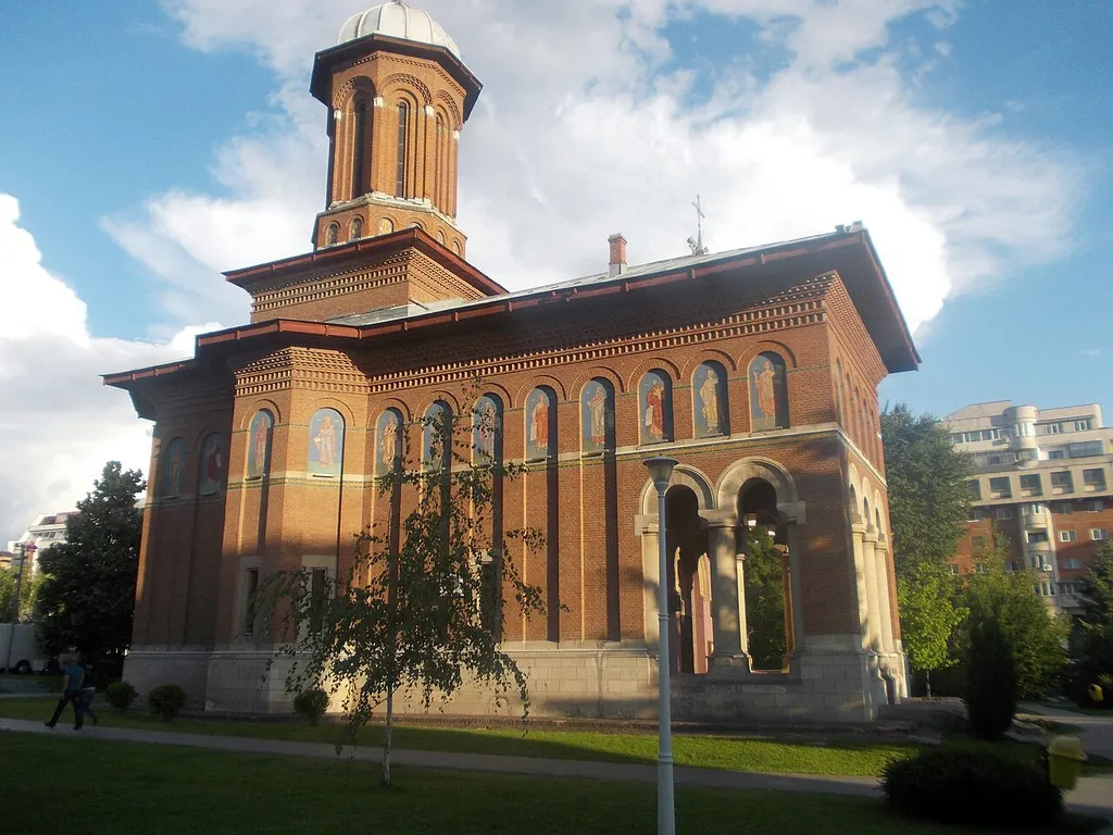 Craiova-Biserica Sfanta Treime