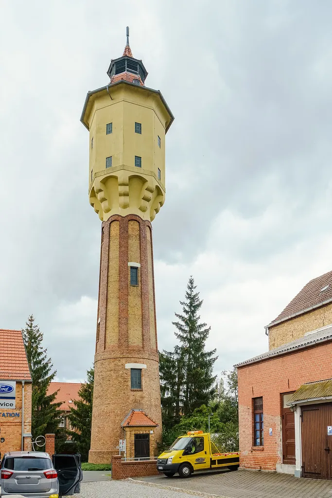 Wasserturm zwischen Großstraße und Vogelgesangstraße in Treuenbrietzen