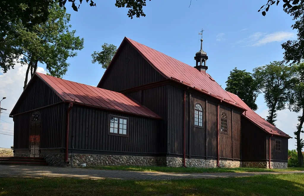 Dulsk - rzymskokatolicki kościół parafialny pw. Narodzenia NMP, drewn., XVIII w.