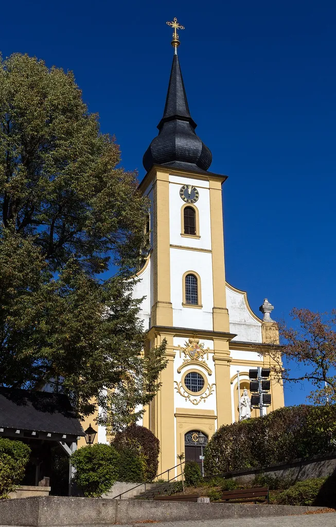 Mariae Himmelfahrt, Kirchplatz 2, Hollfeld