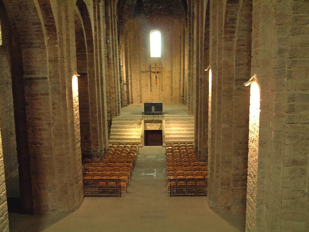 Nau de Sant Vicenç de Cardona