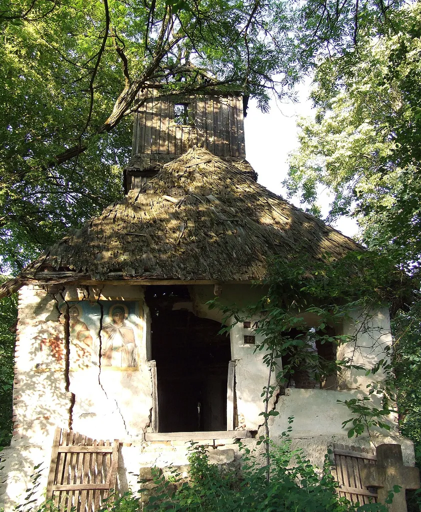 Biserica de lemn din Budurăști, județul Vâlcea.